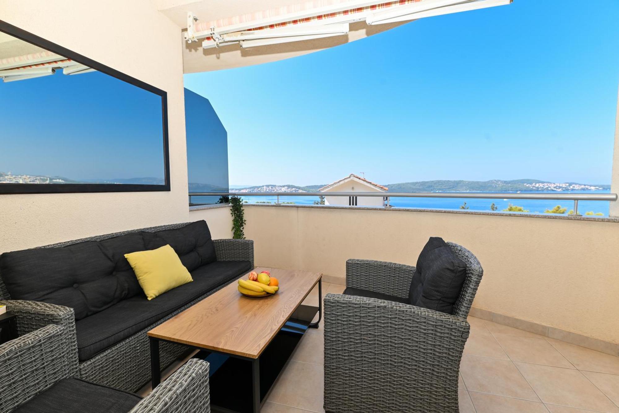 Sunny Place With Sea View Trogir Dış mekan fotoğraf
