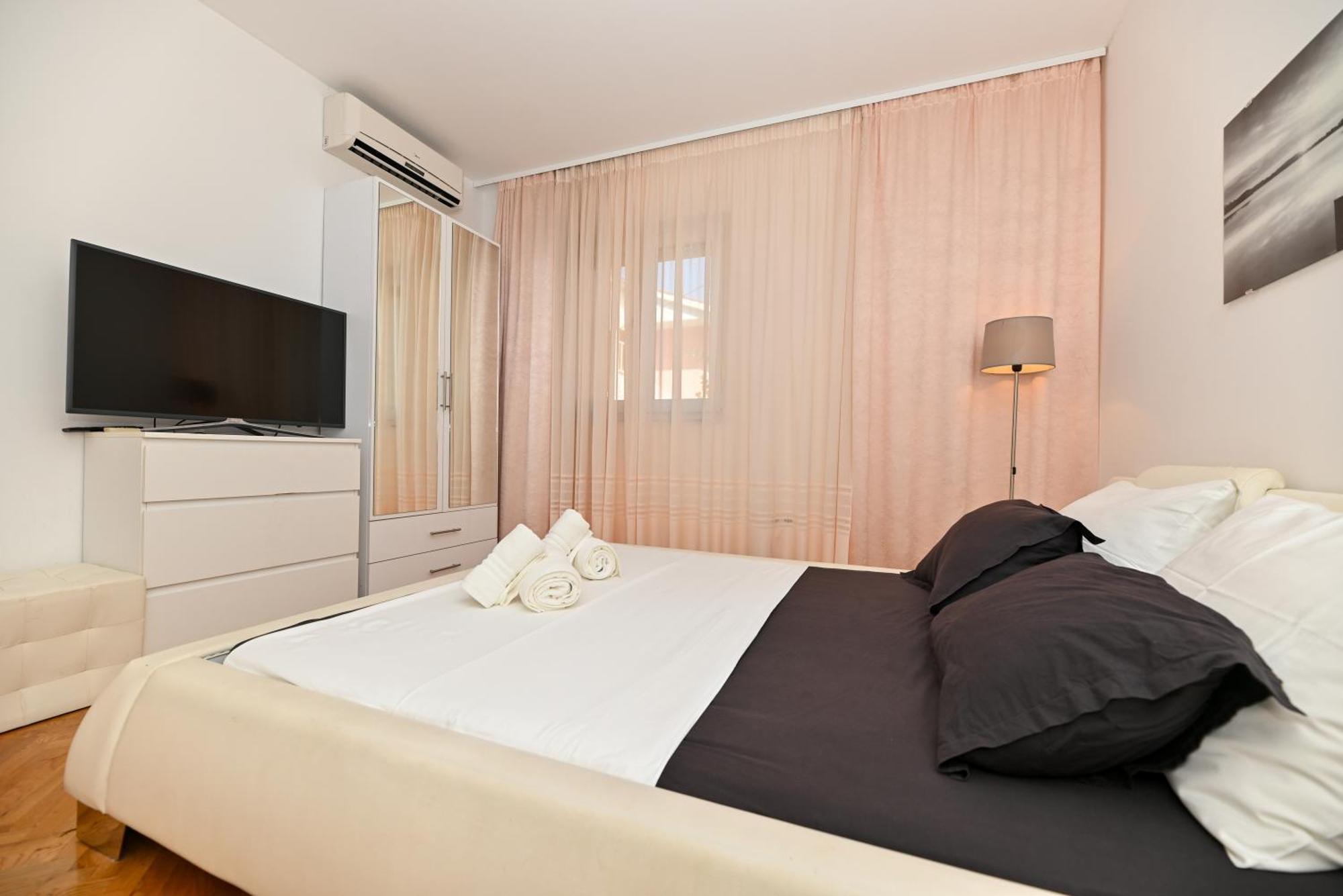 Sunny Place With Sea View Trogir Dış mekan fotoğraf